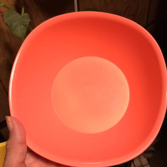 TUPPERWARE PLATES - Picture 4 of 7